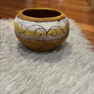 CGD‎ Vintage 1960s yellow mexican planter